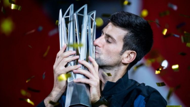 Tennis: Djokovic roi de Shanghai et tout proche du trône mondial