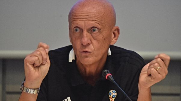 Collina boccia la Var a chiamata Collina boccia la Var a chiamata