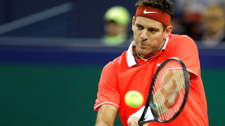 Tennis - Del Potro suffers fractured kneecap after fall