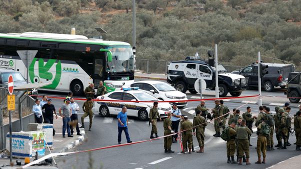 الجيش الإسرائيلي: مقتل فلسطيني بالرصاص بعد محاولته طعن جندي الجيش الإسرائيلي: مقتل فلسطيني بالرصاص بعد محاولته طعن جندي