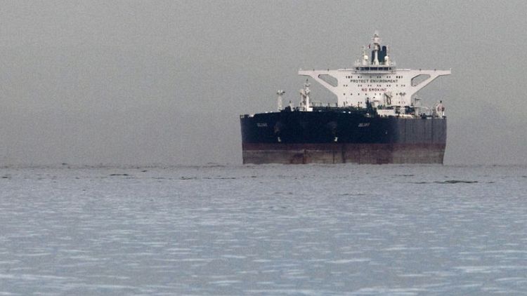 صادرات إيران النفطية تواصل الانخفاض مع اقتراب العقوبات الأمريكية