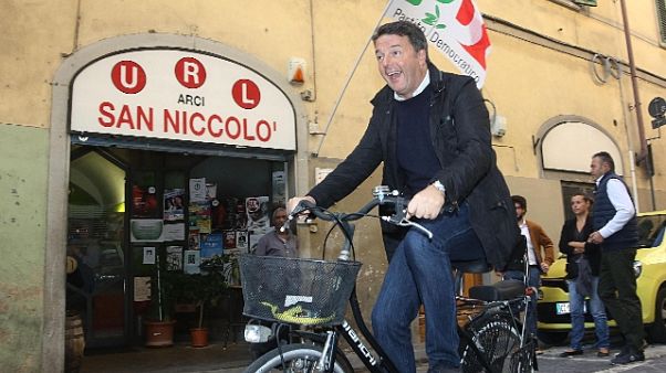 Renzi presenza la Leopolda Renzi presenza la Leopolda