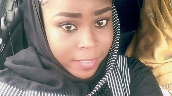 Aid worker killed in Nigeria after Islamists' deadline expires - government Aid worker killed in Nigeria after Islamists' deadline expires - government