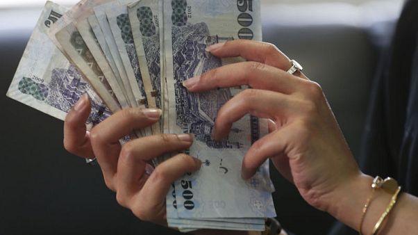 الريال السعودي ينتعش بعد تقرير بأن الرياض ستقر بموت خاشقجي الريال السعودي ينتعش بعد تقرير بأن الرياض ستقر بموت خاشقجي