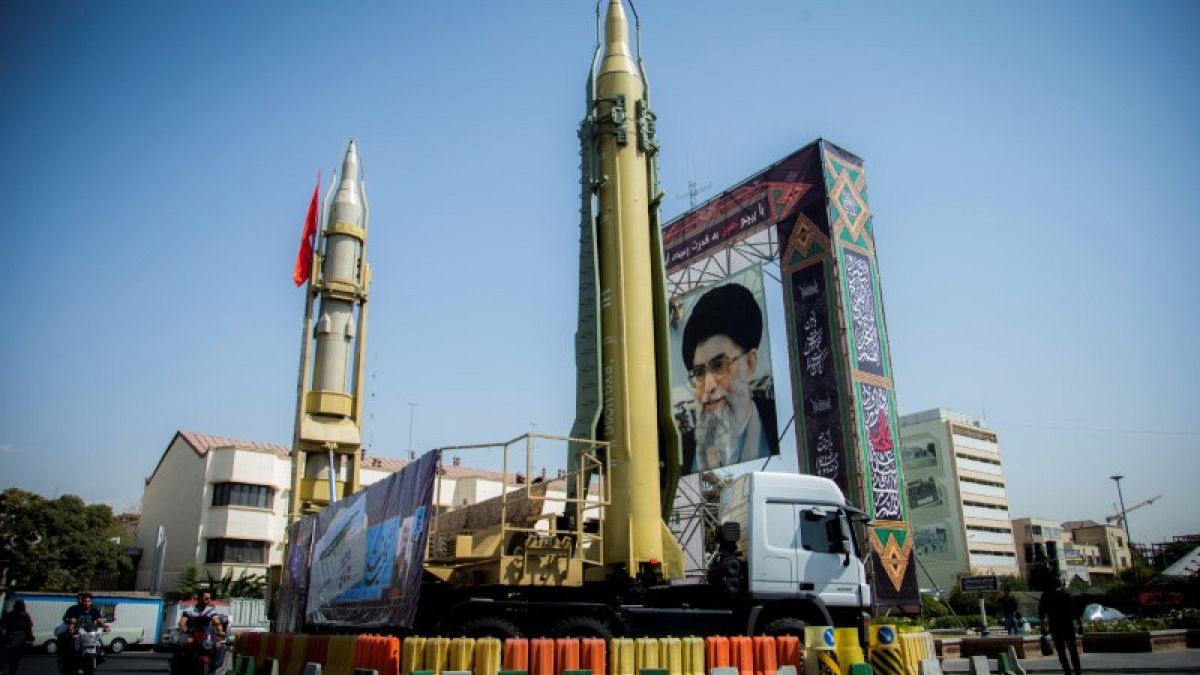 في ظل توتر العلاقات مع واشنطن: إيران ترفع قدرات صواريخها الباليستية 