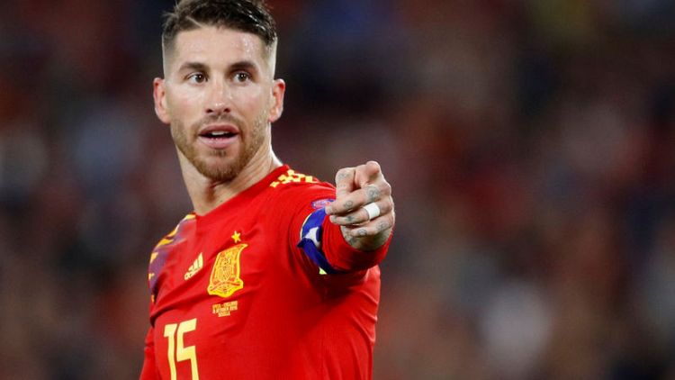 إسبانيا تنتقد خط الدفاع "الانتحاري" بعد الهزيمة أمام إنجلترا