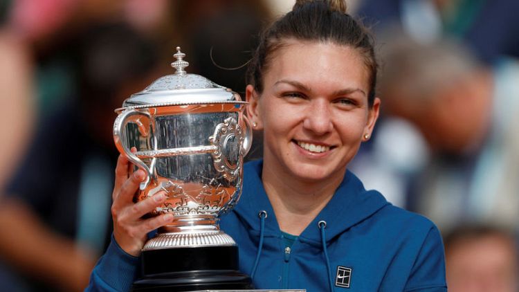 Halep withdraws from Moscow event due to herniated disc