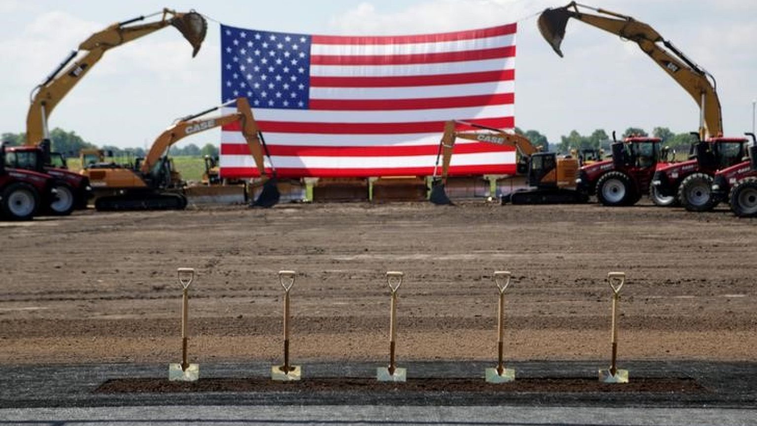 U.S. industrial output rises in September
