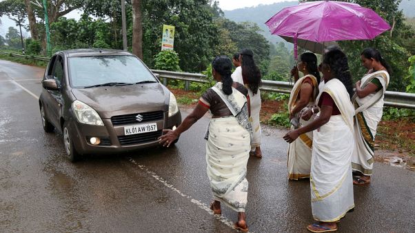 Tensions rise at Indian temple over entry of menstrual-age women Tensions rise at Indian temple over entry of menstrual-age women
