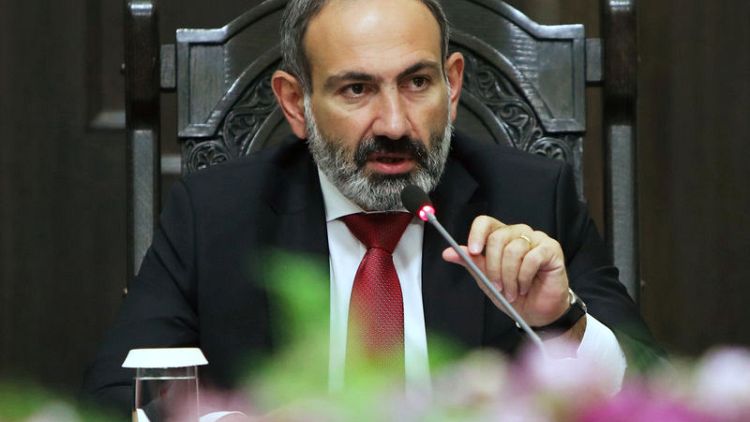 Armenian PM resigns to clear way for snap election