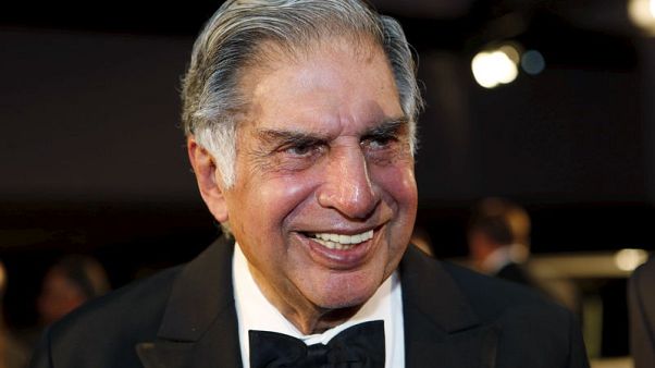 May met Tata patriarch Ratan as Jaguar warns on Brexit, diesel - source May met Tata patriarch Ratan as Jaguar warns on Brexit, diesel - source
