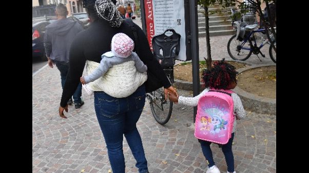 Lodi: in Comune Puglia 'mensa a colori' Lodi: in Comune Puglia 'mensa a colori'