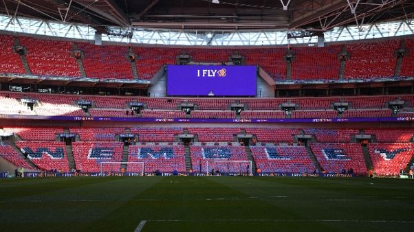 Wembley non si vende,Kahn ritira offerta Wembley non si vende,Kahn ritira offerta