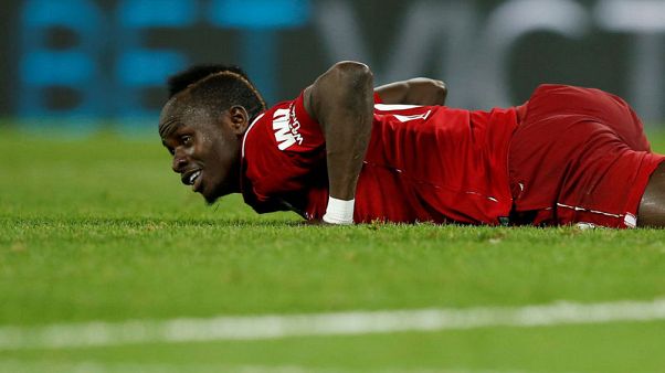 ماني مهاجم ليفربول يخضع لجراحة في اليد ماني مهاجم ليفربول يخضع لجراحة في اليد