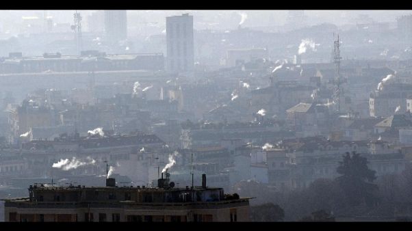 Incendi, meteo favorevole a inquinamento Incendi, meteo favorevole a inquinamento