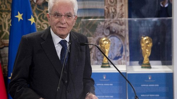 Mattarella, tensioni pesano su fiducia Mattarella, tensioni pesano su fiducia