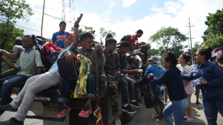 Migrants: Trump menace de fermer la frontière avec le Mexique