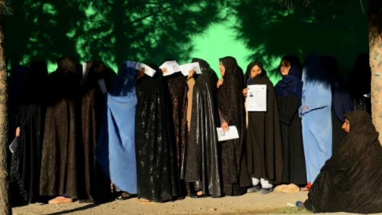 Afghanistan: les élections commencent dans le chaos 