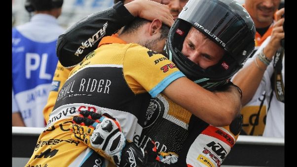 Giappone, pole Rodrigo in Moto3 Giappone, pole Rodrigo in Moto3