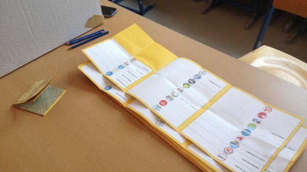 Elezioni: a Bolzano domenica alle urne Elezioni: a Bolzano domenica alle urne