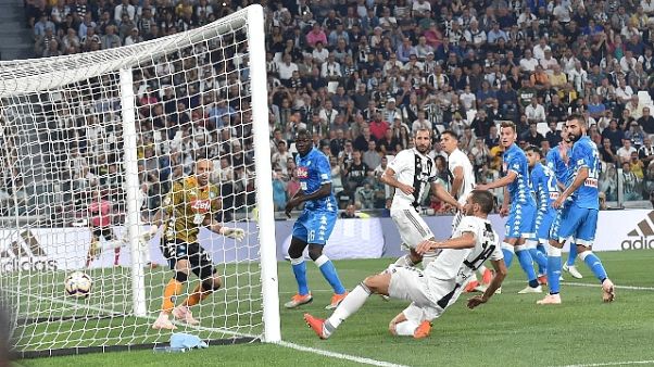 Juve, scritte ultrà contro società Juve, scritte ultrà contro società