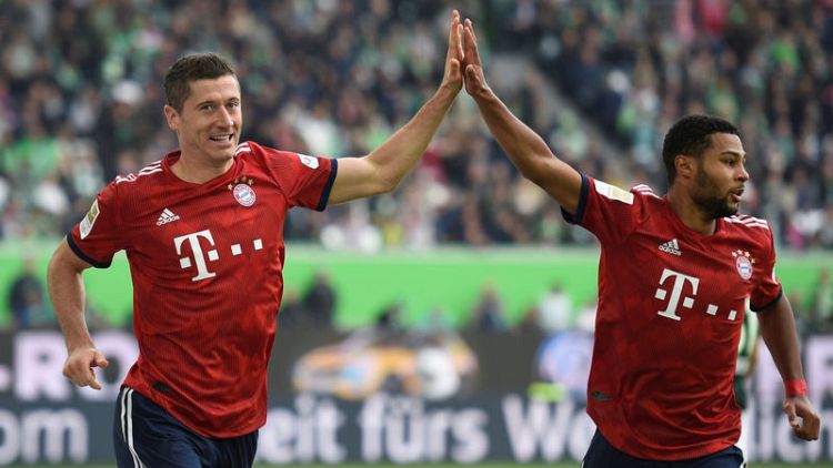 Lewandowski double hands Bayern first win in five games