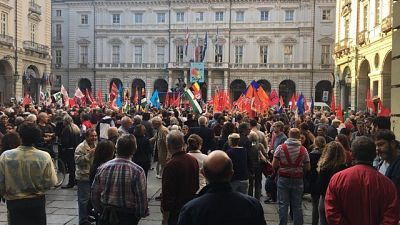 Antifascisti in piazza a Torino