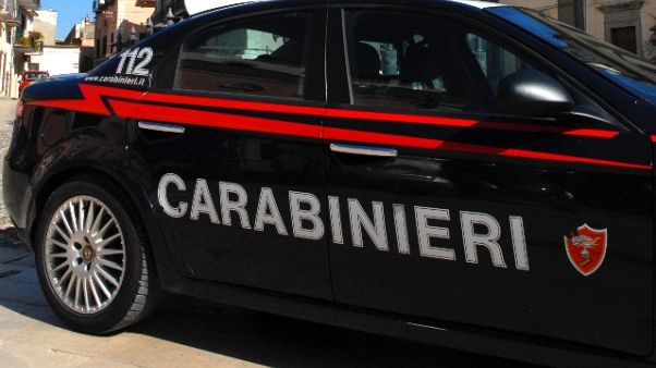 Bimbo 6 anni muore travolto da armadio Bimbo 6 anni muore travolto da armadio