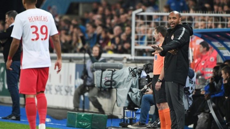 Monaco: débuts compliqués pour Henry, quand même ovationné à Strasbourg