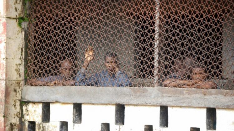 Purger sa peine en "enfer", la vie dans les prisons de Sierra Leone