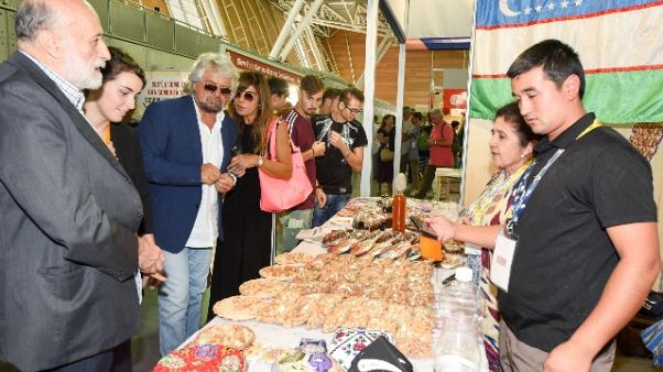 Grillo, togliere poteri a Capo Stato Grillo, togliere poteri a Capo Stato