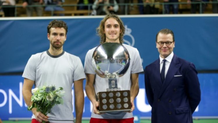 Tennis: premier titre à Stockholm pour la révélation Tsitsipas