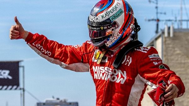 F1: gioia Raikkonen, vinto tutti insieme F1: gioia Raikkonen, vinto tutti insieme