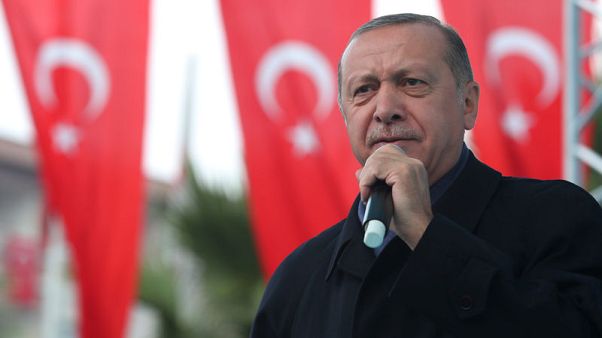 أردوغان يقول إنه سيبحث قضية خاشقجي مع الحكومة التركية أردوغان يقول إنه سيبحث قضية خاشقجي مع الحكومة التركية
