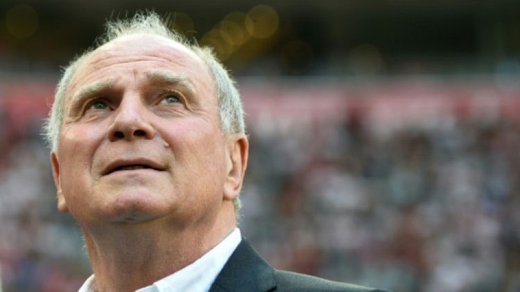 Bayern: Rummenigge recadre Hoeness après sa charge contre Bernat