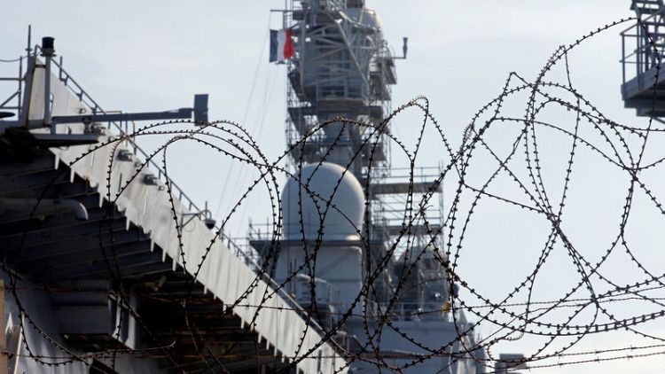 France begins deliberations on new aircraft carrier