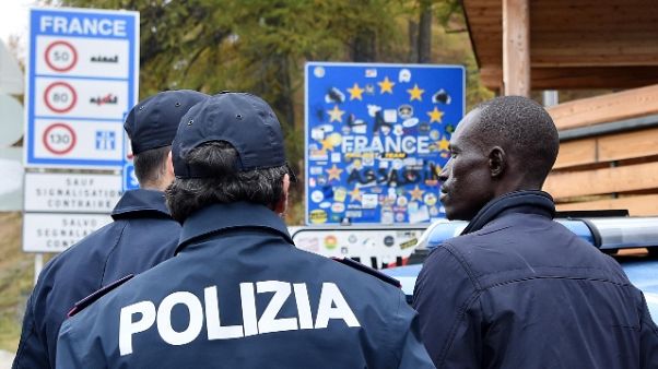 Cri, 21 minori respinti in Val Susa Cri, 21 minori respinti in Val Susa