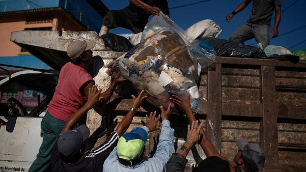 Publicity, transport, food: migrants flock to more caravans after Trump broadsides Publicity, transport, food: migrants flock to more caravans after Trump broadsides