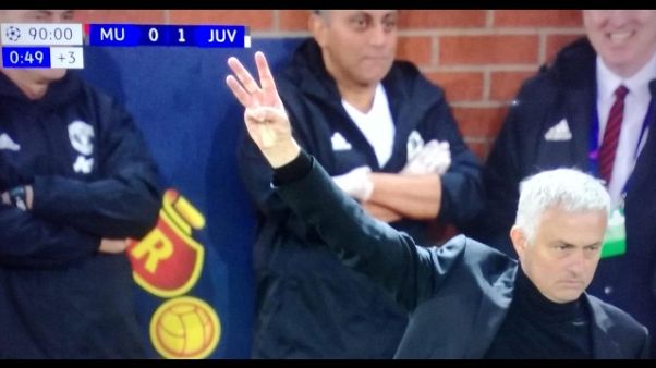 Mourinho, per tifosi Juve triplete duro Mourinho, per tifosi Juve triplete duro