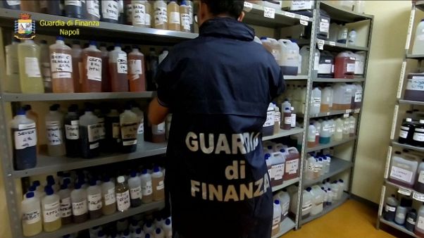 Gdf blocca contrabbando nicotina liquida Gdf blocca contrabbando nicotina liquida