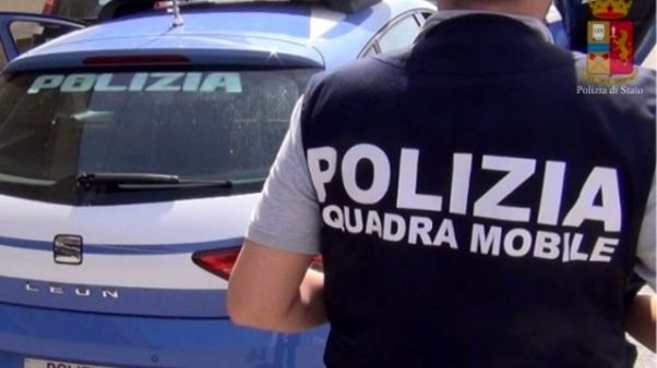 Abusa di bimba 8 anni, arrestato 75enne Abusa di bimba 8 anni, arrestato 75enne