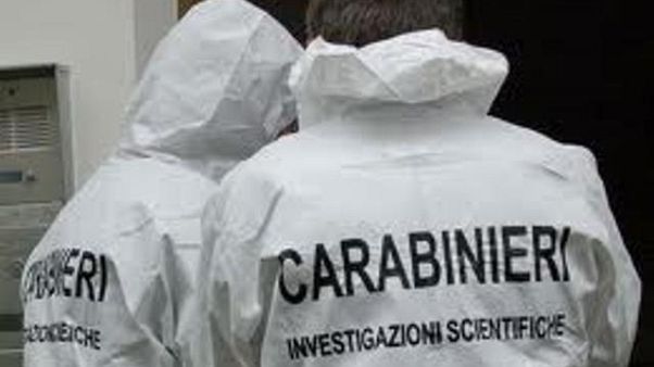 Anziano spara alla moglie e si uccide Anziano spara alla moglie e si uccide