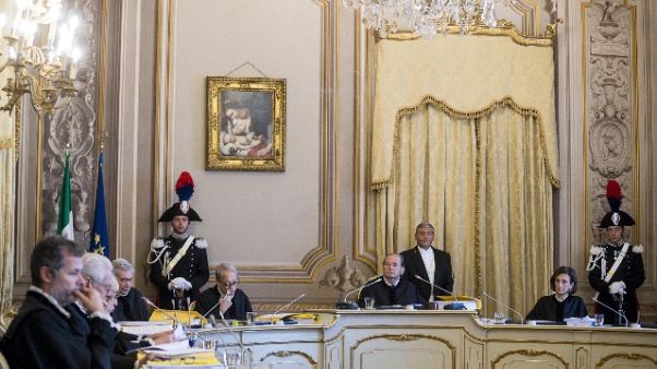 Europee: Consulta, resta soglia del 4% Europee: Consulta, resta soglia del 4%