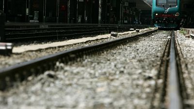 Donna investita treno muore ad Agliana
