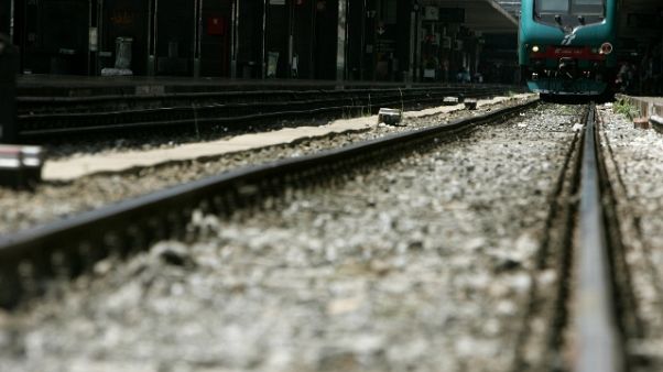 Donna investita treno muore ad Agliana Donna investita treno muore ad Agliana