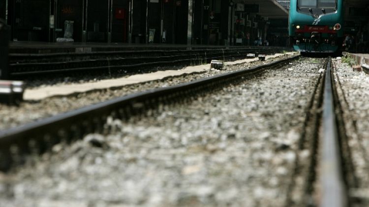 Donna investita treno muore ad Agliana