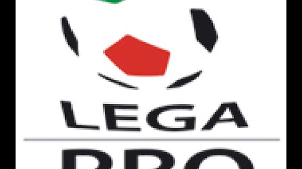 Caos B:Lega Pro sospende gare sette club Caos B:Lega Pro sospende gare sette club