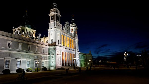 Thousands protest outside Madrid cathedral against Franco burial Thousands protest outside Madrid cathedral against Franco burial