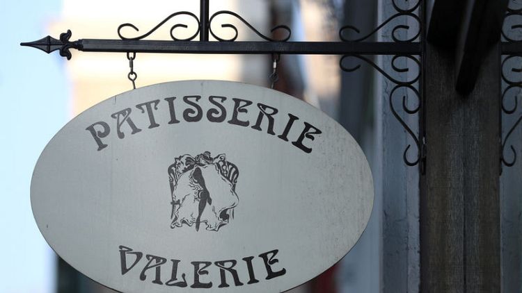 Patisserie Valerie owner's suspended finance director resigns