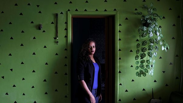 Polarizing Brazil election forces women off fence Polarizing Brazil election forces women off fence